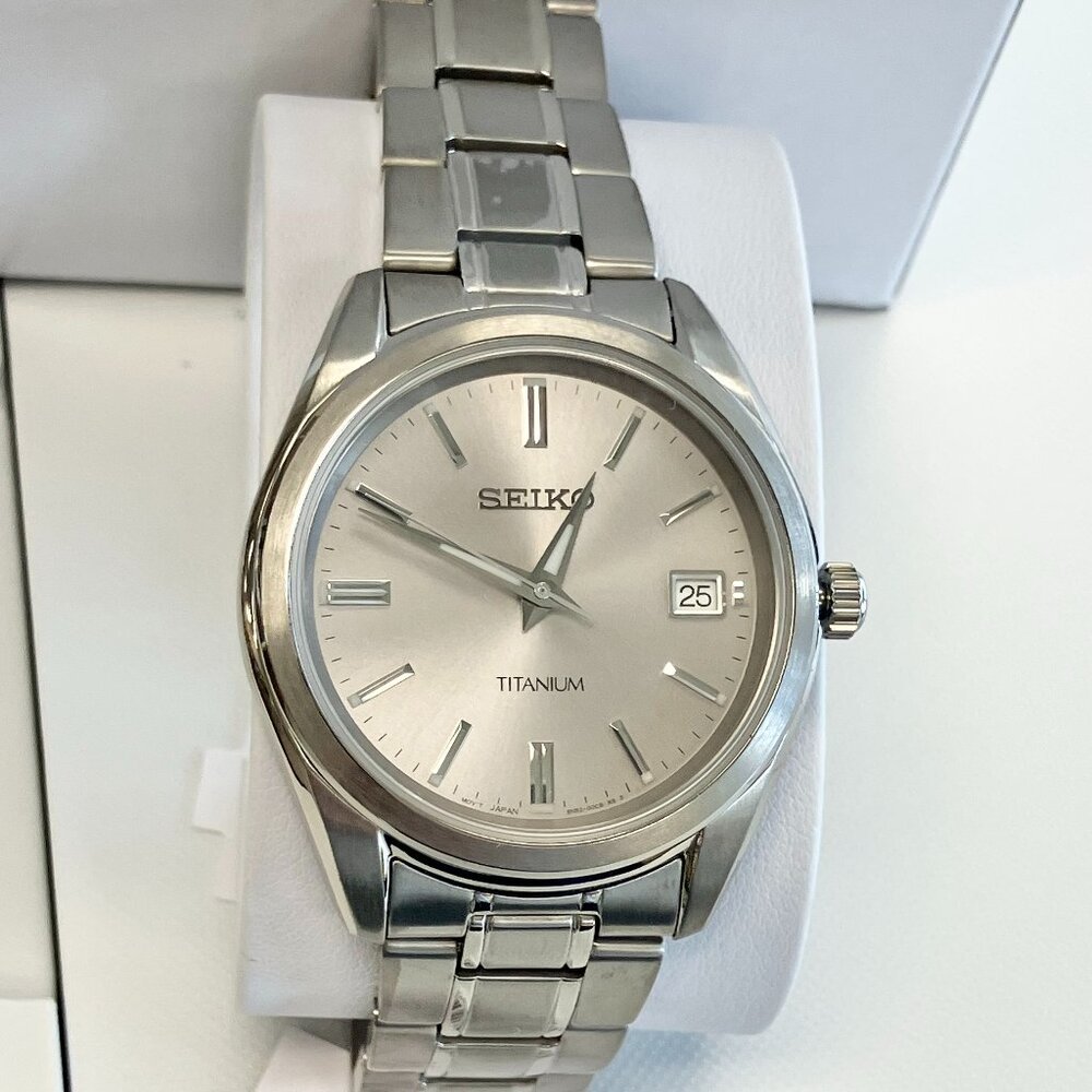Seiko Titanium Watch SUR369